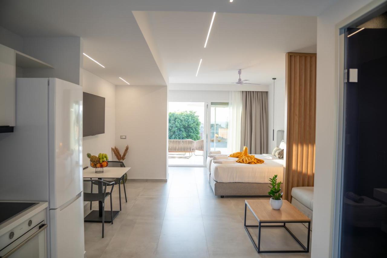 Thimios Suites Adults Only Acharavi  Eksteriør billede