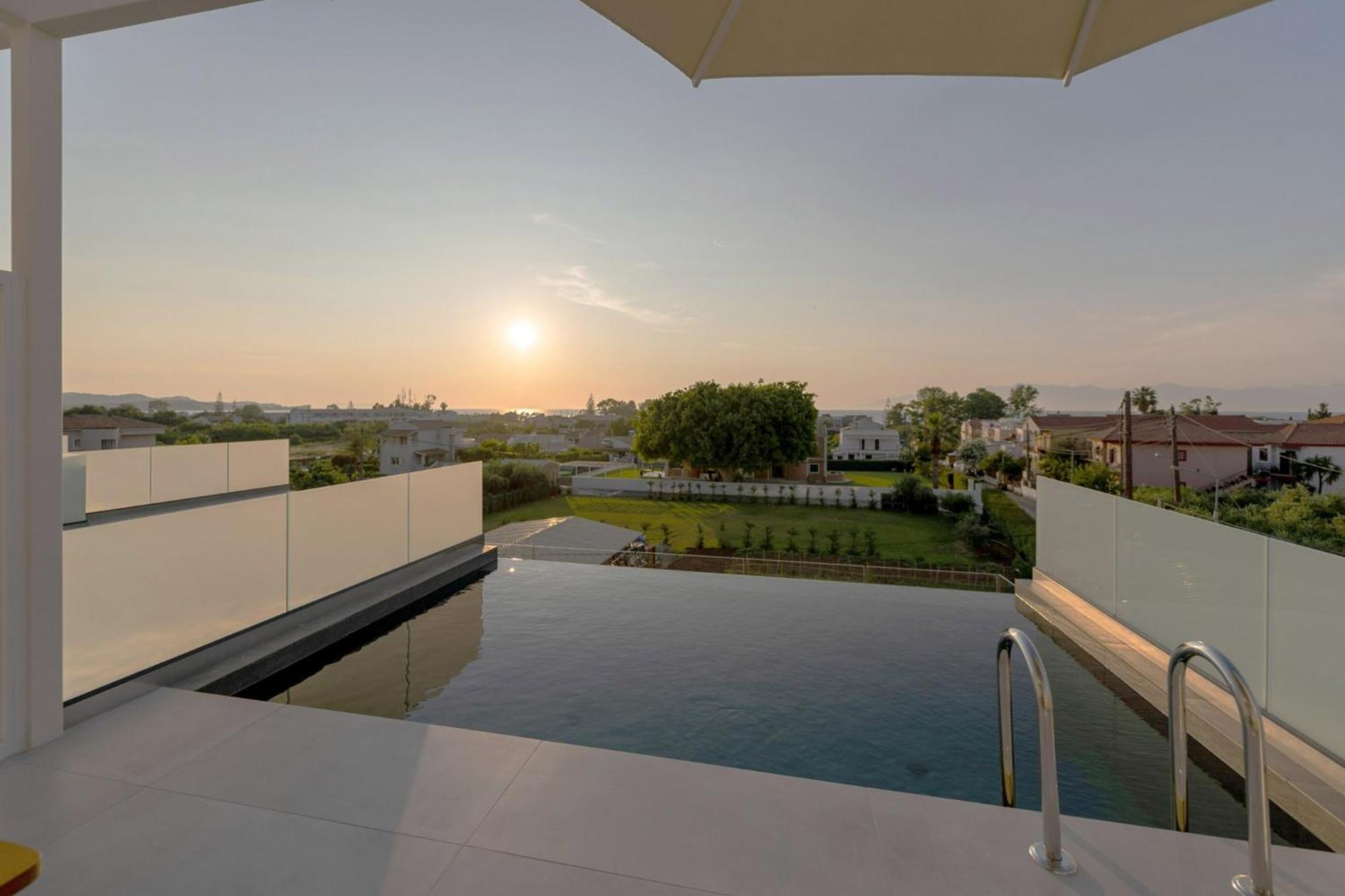 Thimios Suites Adults Only Acharavi  Eksteriør billede